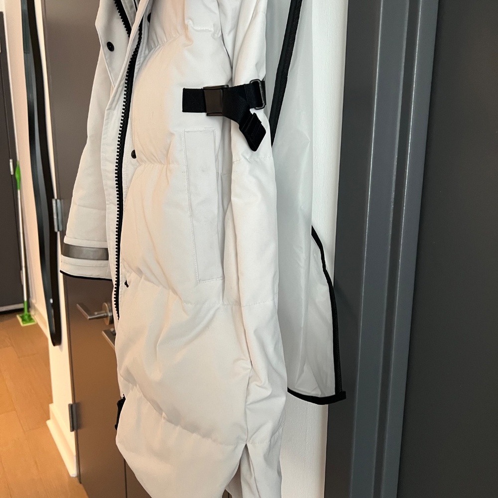 L - Canada Goose Bennett Black Label Parka - Picture 3 of 10